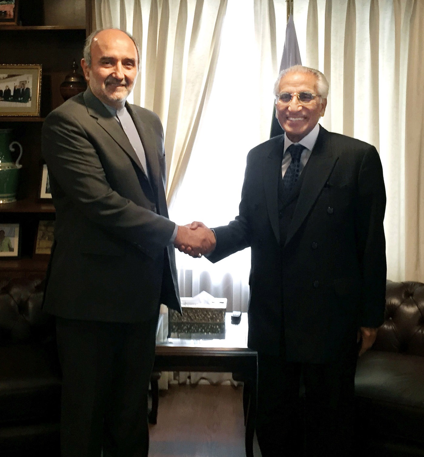 طارق فاطمی سے ایرانی سفیر کی ملاقات ،باہمی دلچسپی کے امور پر تبادلہ خیال