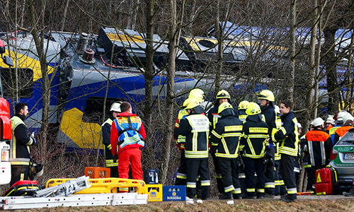 جرمنی میں دو مسافر ٹرینوں میں تصادم‘ چار افراد ہلاک‘ سیکڑوں زخمی