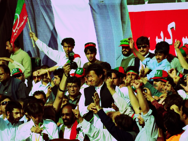 کراچی:پی ٹی آئی کا یوم دفاع پر ‘‘پاکستان زندہ باد’’جلسے کا اعلان