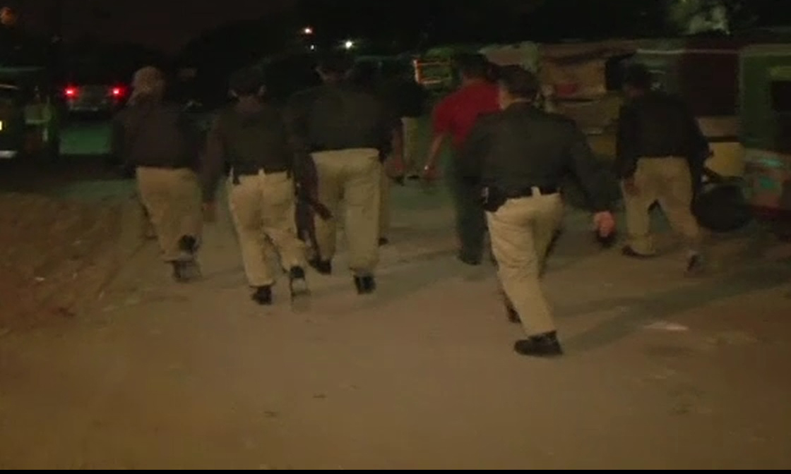 پشاور: پولیس کا مختلف علاقوں میں سرچ آپریشن، ایک سو ستر افراد گرفتار
