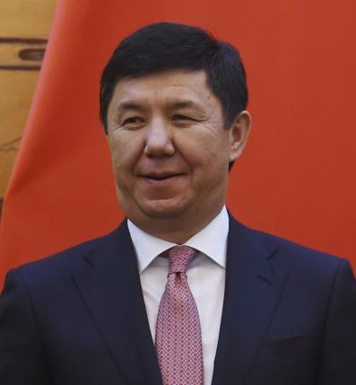 کرغزستان کے وزیراعظم کابینہ کے ہمراہ مستعفی