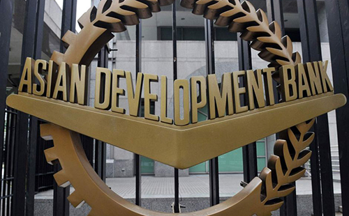 ایشیائی ترقیاتی بینک معیشت کی بحالی کیلئے 7 ارب ڈالر امداد دینے پر رضا مند