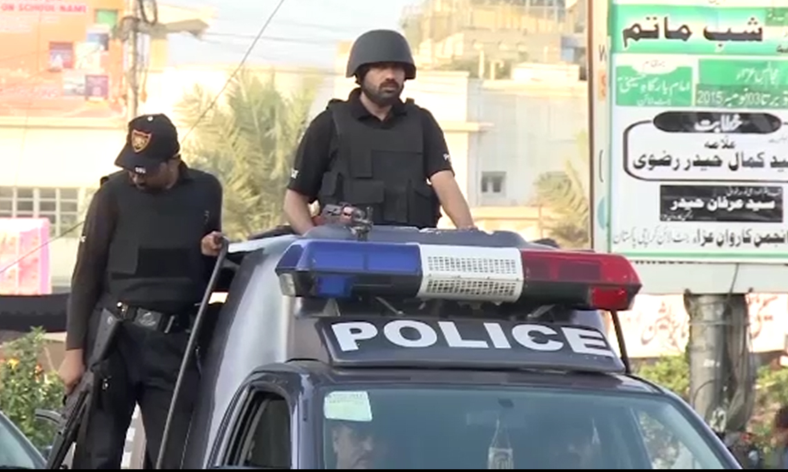 کراچی :  پولیس کریک ڈاؤن میں  51 تارکین وطن گرفتار