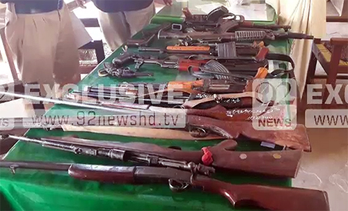 وہاڑی میں سکیورٹی فورسز کی کارروائی‘ 16 امن دشمن گرفتار‘ اسلحہ برآمد