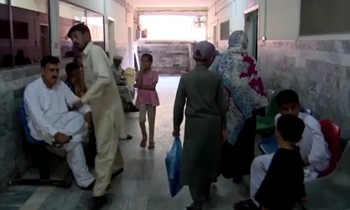 کراچی : موسم بدلتے ہی وبائی امراض پھوٹ پڑے
