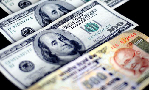 بھارتی روپیہ ڈالر کے مقابلے میں36پیسے گر گیا