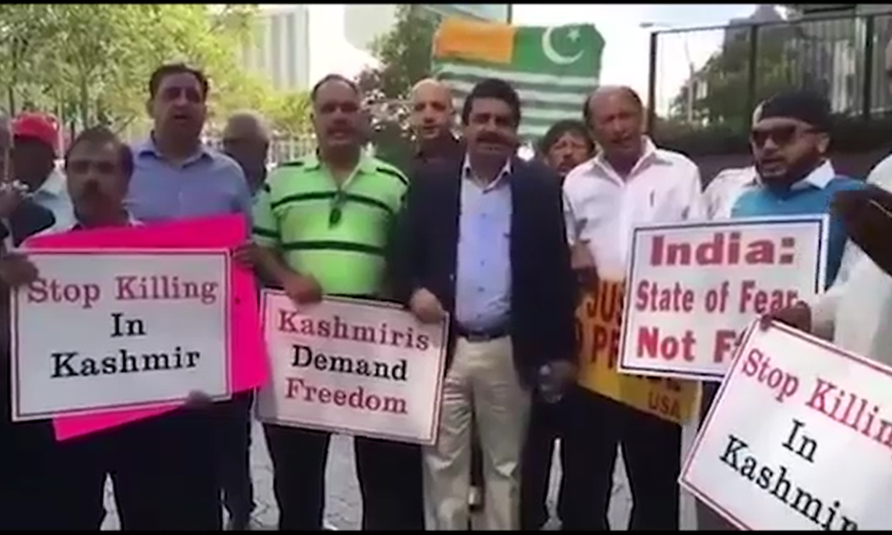 نیویارک :  پاکستانی کمیونٹی کا کشمیریوں پر بھارتی بربریت کے خلاف مظاہرہ