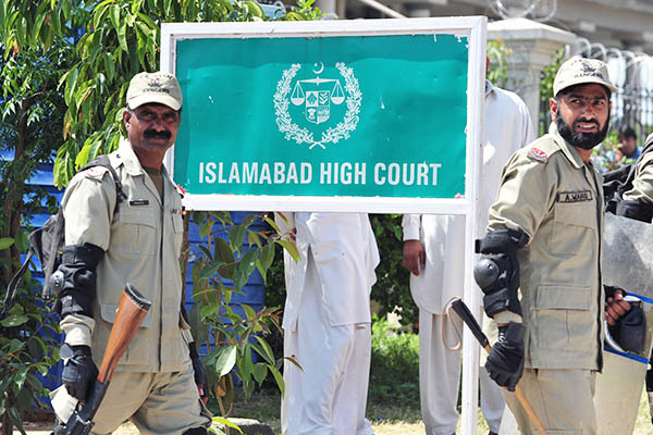 اسلام آباد ہائیکورٹ نے حکومت اور تحریک انصاف دونوں کو شہر اقتدار بند کرنے سے روکدیا