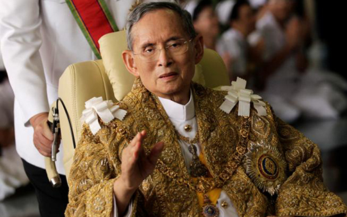 تھائی لینڈ کا بادشاہ چل بسا‘ تھائی حکومت کا ایک سال سوگ کا اعلان