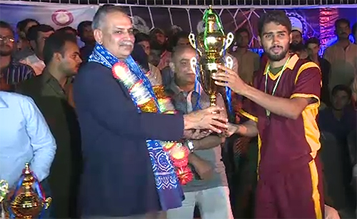 ملتان میں انٹر انسٹیٹیوٹ فٹ بال چیمپئن شپ کا فائنل ایمرسن کالج نے جیت لیا