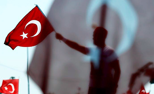 ترکی : 10 ہزار سرکاری ملازمین برطرف‘ میڈیا کے 15 دفاتر بند