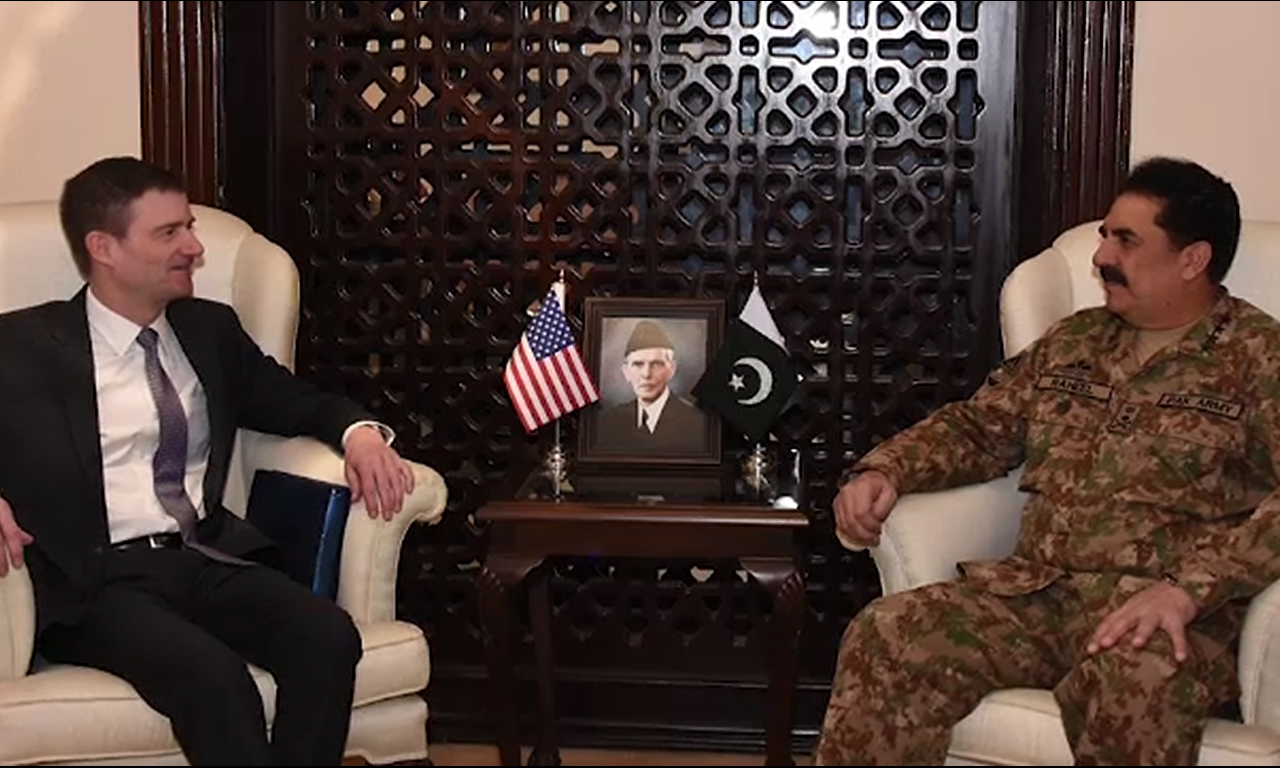 آرمی چیف سے امریکی سفیر کی ملاقات ،ڈیوڈ ہیل نے جنرل راحیل شریف کی خدمات کو سراہا