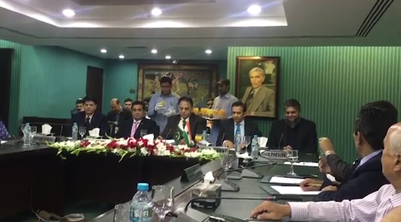 پاکستان اوربھارت دوایسے  ممالک ہیں جہاں سفارتکار پیدل گھوم پھرسکتے ہیں،بھارتی ہائی کمشنر