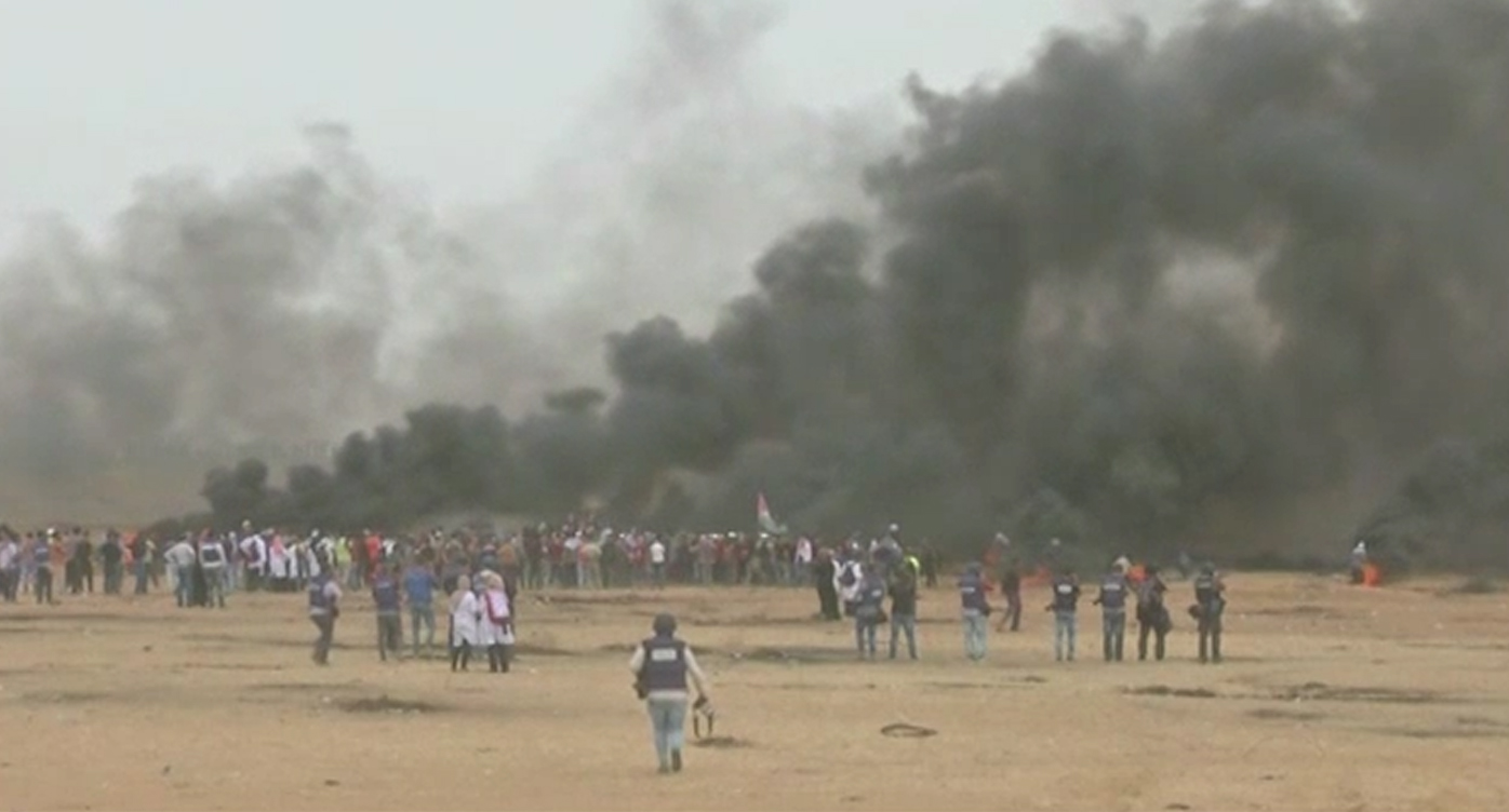 غزہ بارڈر پر احتجاج کے دوران فائرنگ، 4 فلسطینی شہید، 445 زخمی