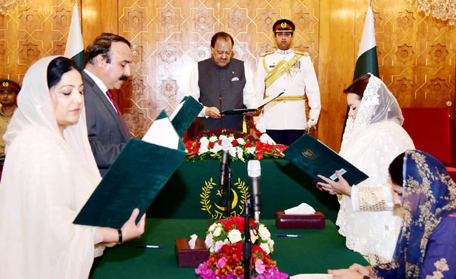 مفتاح اسماعیل ، انوشہ رحمان ، لیلی خان اور طارق فضل چوہدری کل وقتی وزیر بن گئے
