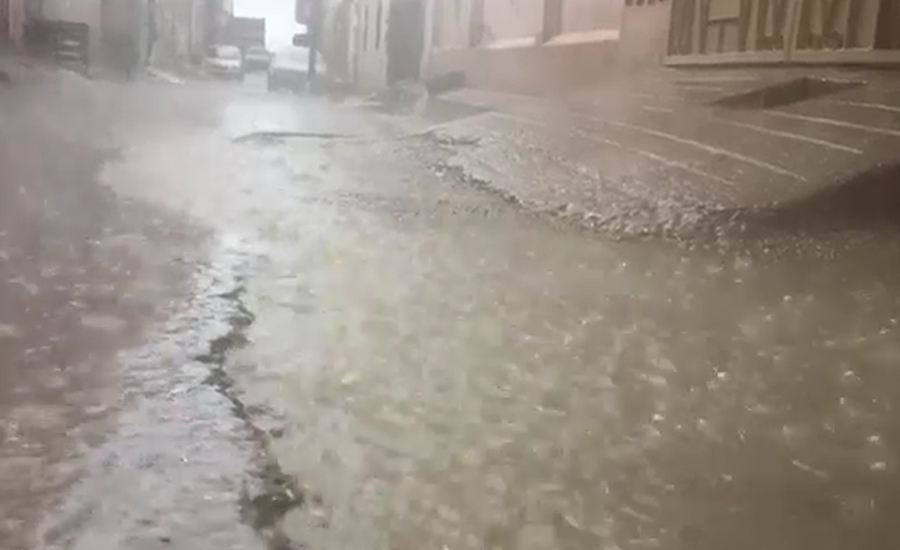 بلوچستان کے پیشتر اضلاع میں موسلا دھار بارش،چمن کی سڑکیں زیر آب آگئیں