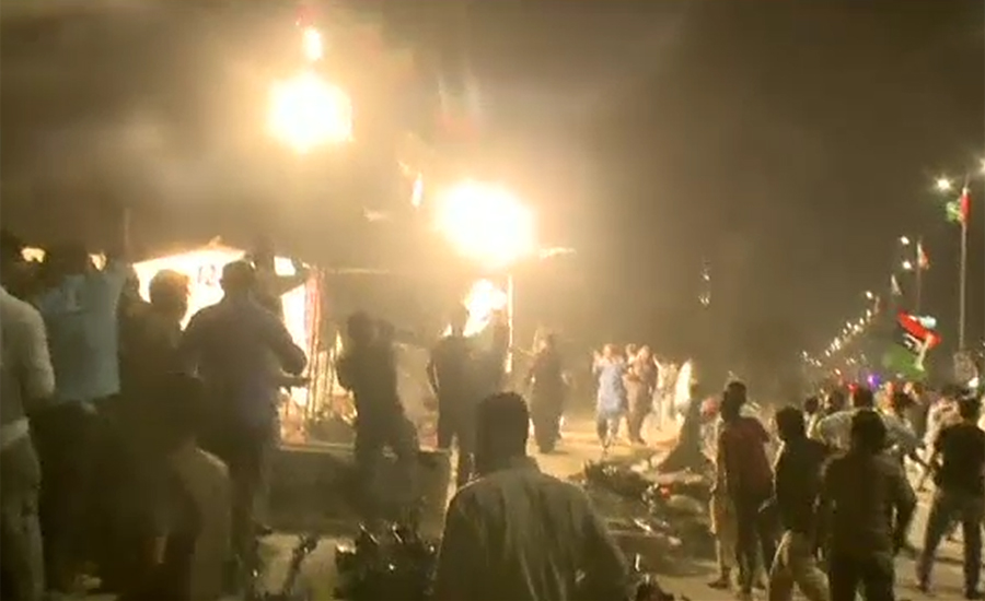 کراچی ، تحریک انصاف اور پیپلز پارٹی کے کارکنوں میں تصادم