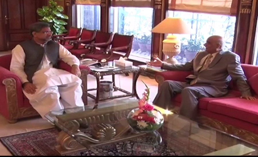 نگران وزیر اعظم کیلئے شاہد خاقان عباسی،خورشید شاہ میں  ملاقات کل ہوگی