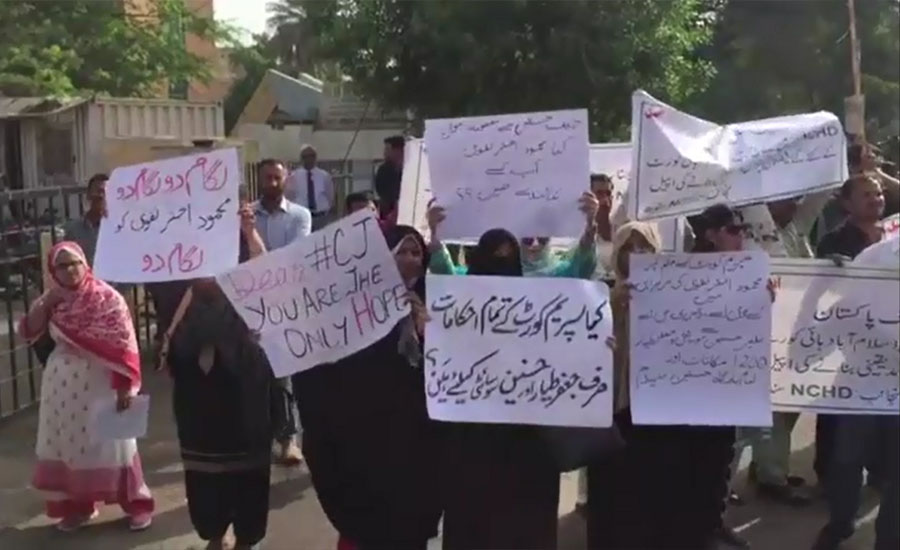 کراچی ، مختلف مقدمات میں انصاف کے طلبگار صبح سے ہی عدالت پہنچ گئے