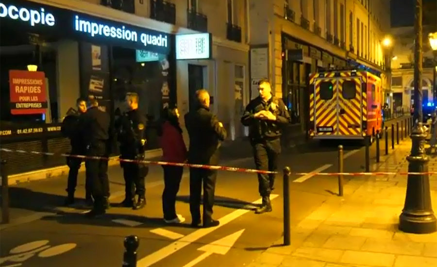 پیرس ، چاقو سے مسلح شخص کاحملہ، ایک ہلاک، 4 زخمی