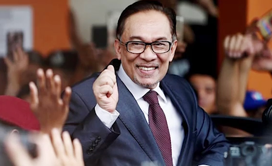 ملائیشیا کے سابق نائب وزیراعظم انور ابراہیم کو رہا کر دیا گیا
