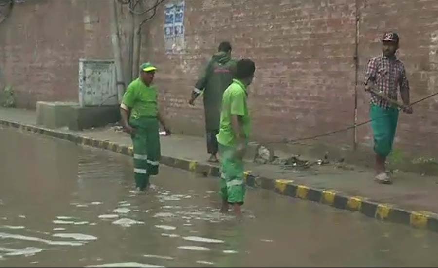 لاہور ، مون سون بارشیں رحمت کی بجائے زحمت بننے لگیں