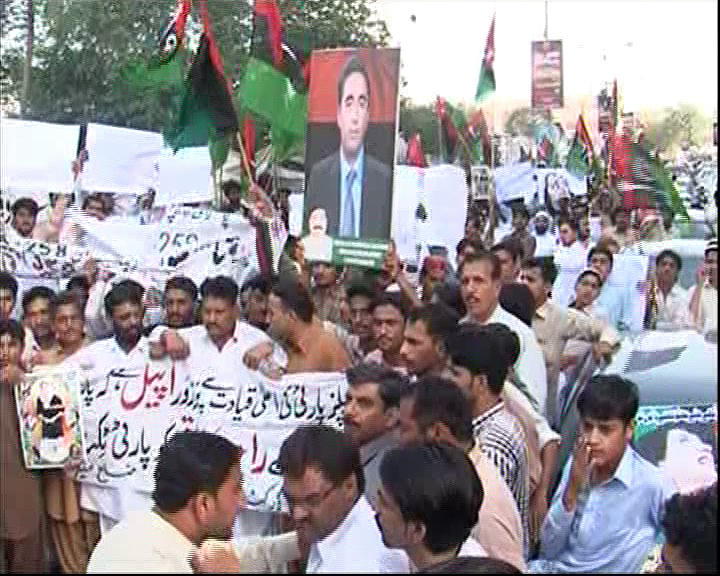 پیپلزپارٹی کے رہنماؤں کو سندھ میں ناراض کارکنوں کا سامنا درپیش
