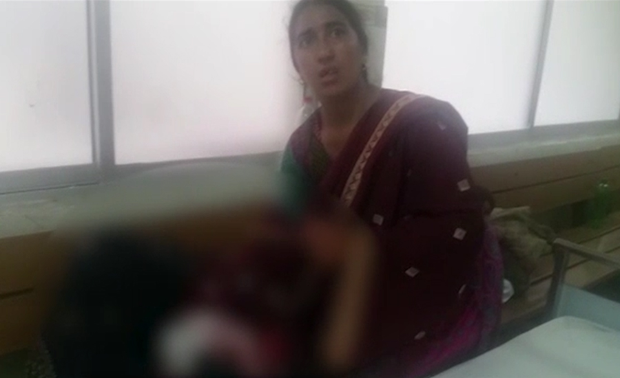 جناح اسپتال میں بچے کو بنچ پر جنم دینےکا واقعہ، خاتون ذمہ دار قرار