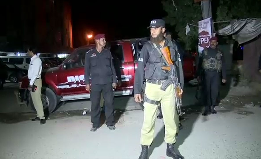کراچی ، پولیس نے کارروائی کرتے ہوئے بینک ڈکیتی میں ملوث سکیوٹی گارڈ گرفتار کر لیئے