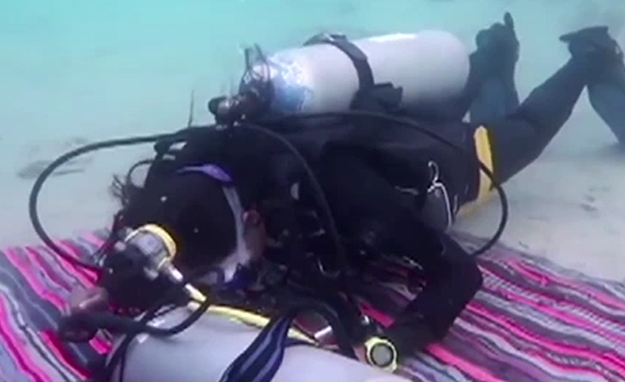 چودہ سالہ مصری لڑکی کا 56 گھنٹے سمندر میں رہے کا ریکارڈ