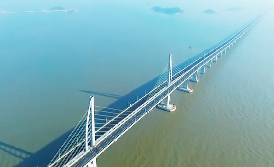 چین نے دنیا کے طویل ترین سمندری پل کا افتتاح کر دیا