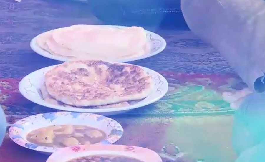 کراچی میں شہریوں نے سنڈے کو فنڈے بنانے کے لئے ناشتہ گھرسے باہر ہی کیا