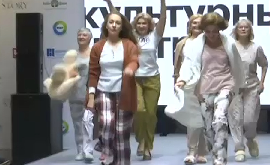 روس میں عمر رسیدہ خواتین کی کیٹ واک