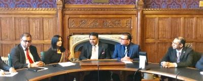 برطانیہ منی لانڈرنگ کے خاتمے کے لیے پاکستان کے ساتھ مل کر کام کرے ، فواد چودھری