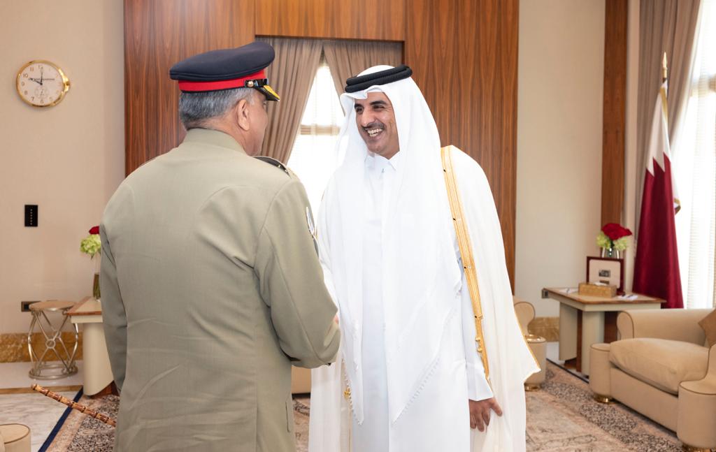آرمی چیف کی قطری وزیراعظم اور وزیر داخلہ شیخ عبداللہ بن نصیر سے ملاقات