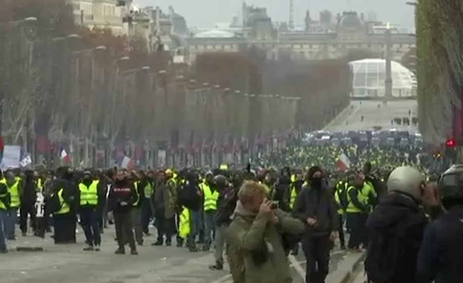 فرانس میں مہنگائی کے خلاف مظاہرے تاحال جاری ہیں