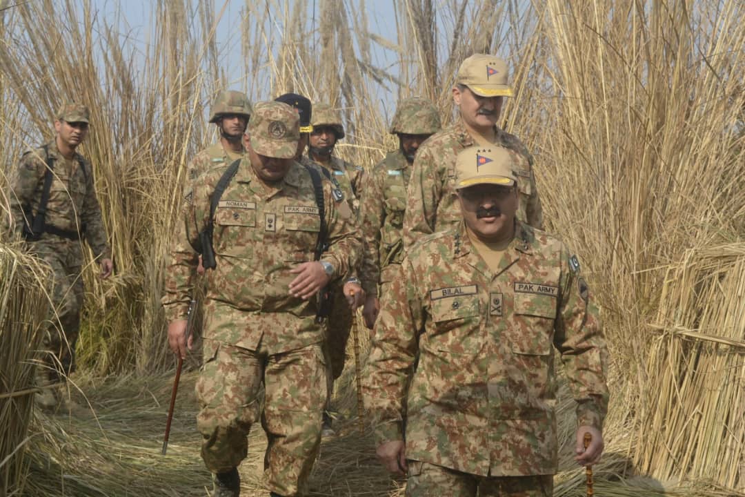 کور کمانڈر راولپنڈی لیفٹیننٹ جنرل بلال اکبر کا جلال پور جٹاں کا دورہ