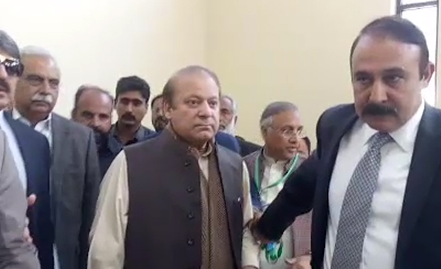 نوازشریف کی سپریم کورٹ پیشی،صحافیوں کے سوالات پر قطعی خاموش رہے