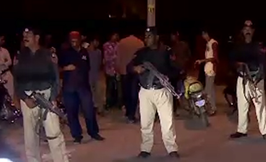 کراچی ، پولیس کی رات گئے مختلف علاقوں میں کارروائیاں ،متعدد ملزم دھر لئے