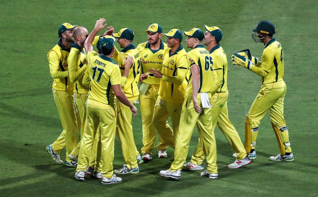 آسٹریلیا نے پاکستان کو تیسرے ون ڈے میں 80 رنز سے شکست دے دی