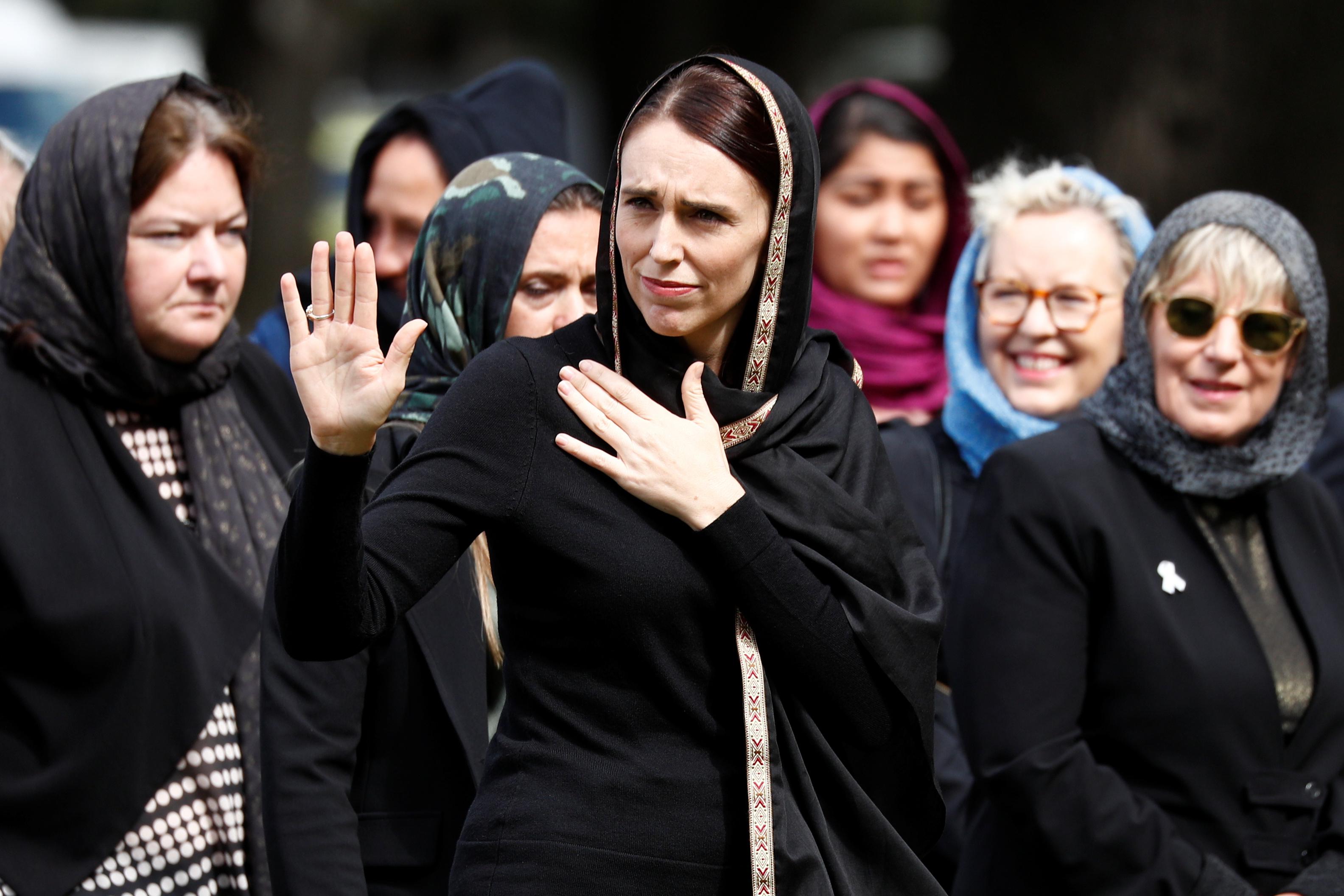 نیوزی لینڈ میں مسلمانوں سے یکجہتی اور اپنائیت کا بے مثال مظاہرہ