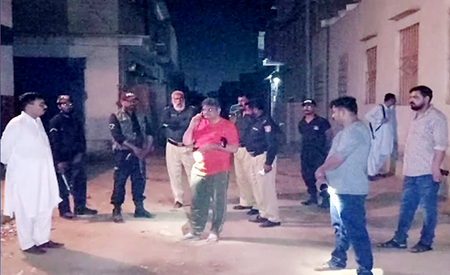 کراچی ، سپر ہائی وے پر مبینہ پولیس مقابلہ ، دو اہلکار زخمی ‏