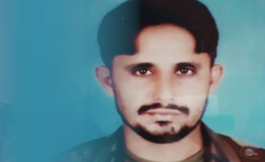 لائن آف کنٹرول پر بھارتی فائرنگ سے شہید ہونیوالا صوبیدارمحمد ریاض جھنگ میں سپرد خاک