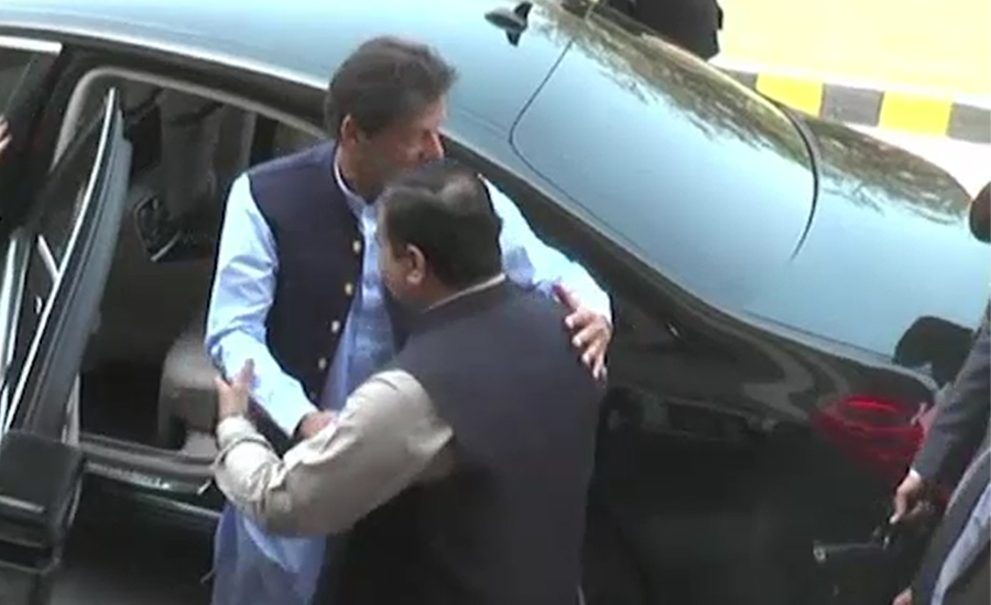 وزیر اعظم کی لاہور آمد ، وزیر اعلیٰ پنجاب سے ملاقات کی ‏