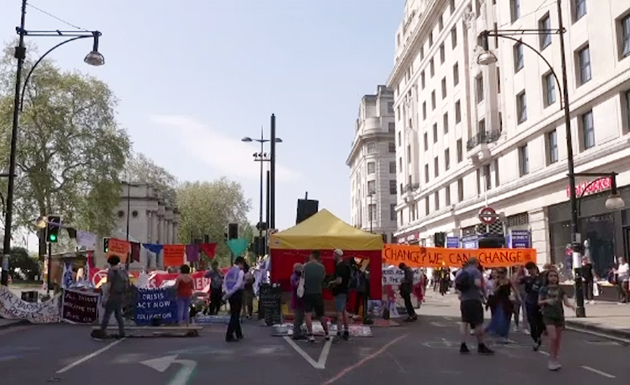 لندن ، موسمیاتی تبدیلیوں کیخلاف مظاہروں کے دوران ہنگامہ آرائی ، ایک ہزار ‏افراد گرفتار