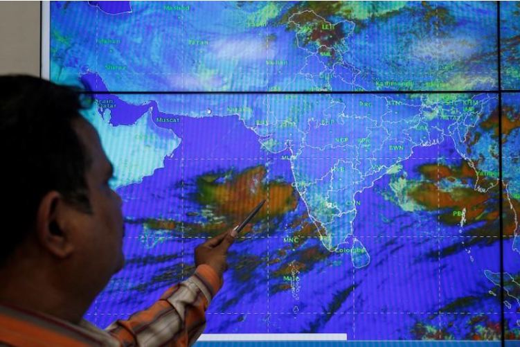 بحیرہ عرب میں بننے والے طوفان سے کراچی میں گرمی کی شدت میں اضافہ