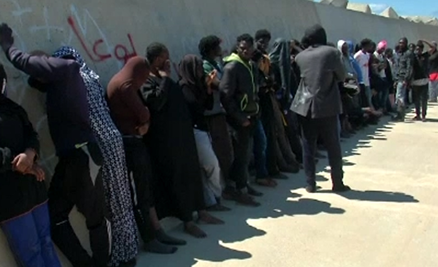 یورپ جانیوالے افریقہ باشندوں کی کشتی ڈوب گئی ، دو ہلاک ، 25 لا پتہ
