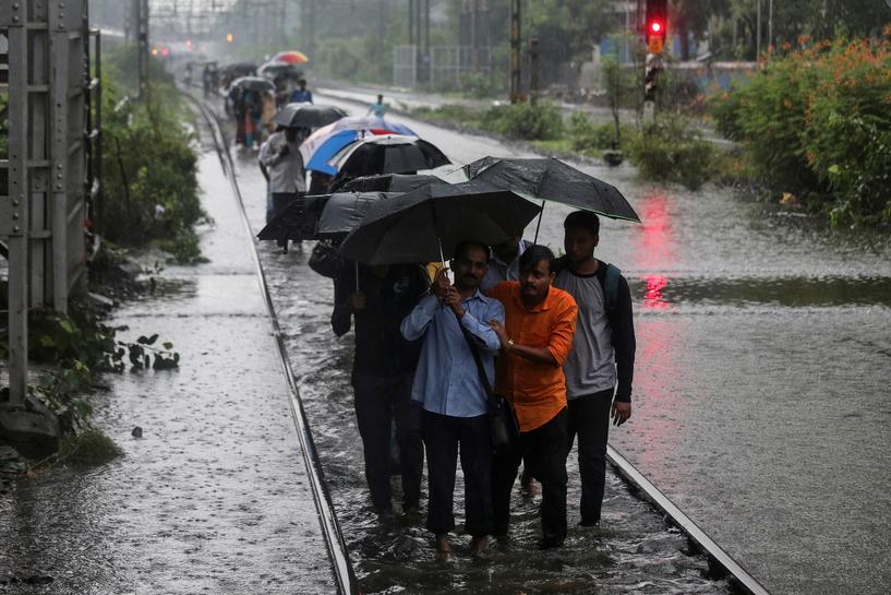 ممبئی میں مون سون بارشوں سے تباہی ، دو درجن سے زائد افراد ہلاک
