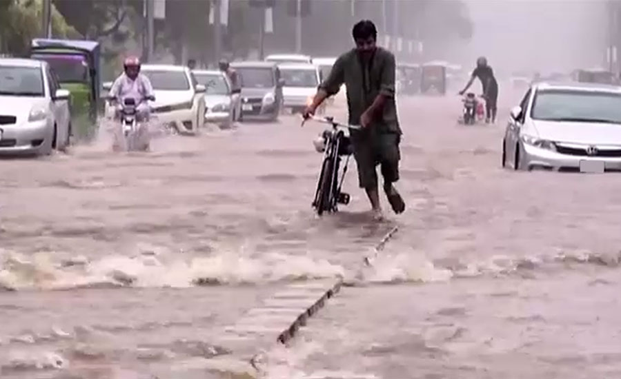 لاہور میں 250 ملی میٹر تک بارش ہوئی، نشیبی علاقے زیر آب آ گئے