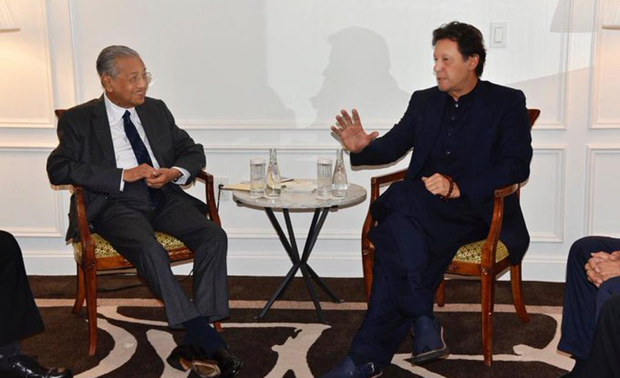 وزیر اعظم کی مہاتیر محمد سے ملاقات، باہمی دلچسپی کے امور پر تبادلہ خیال